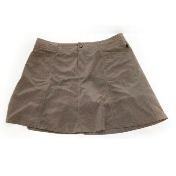 LL BEAN Comfort Trail Hiking Skort Swirl T… - Picture 7 of 10